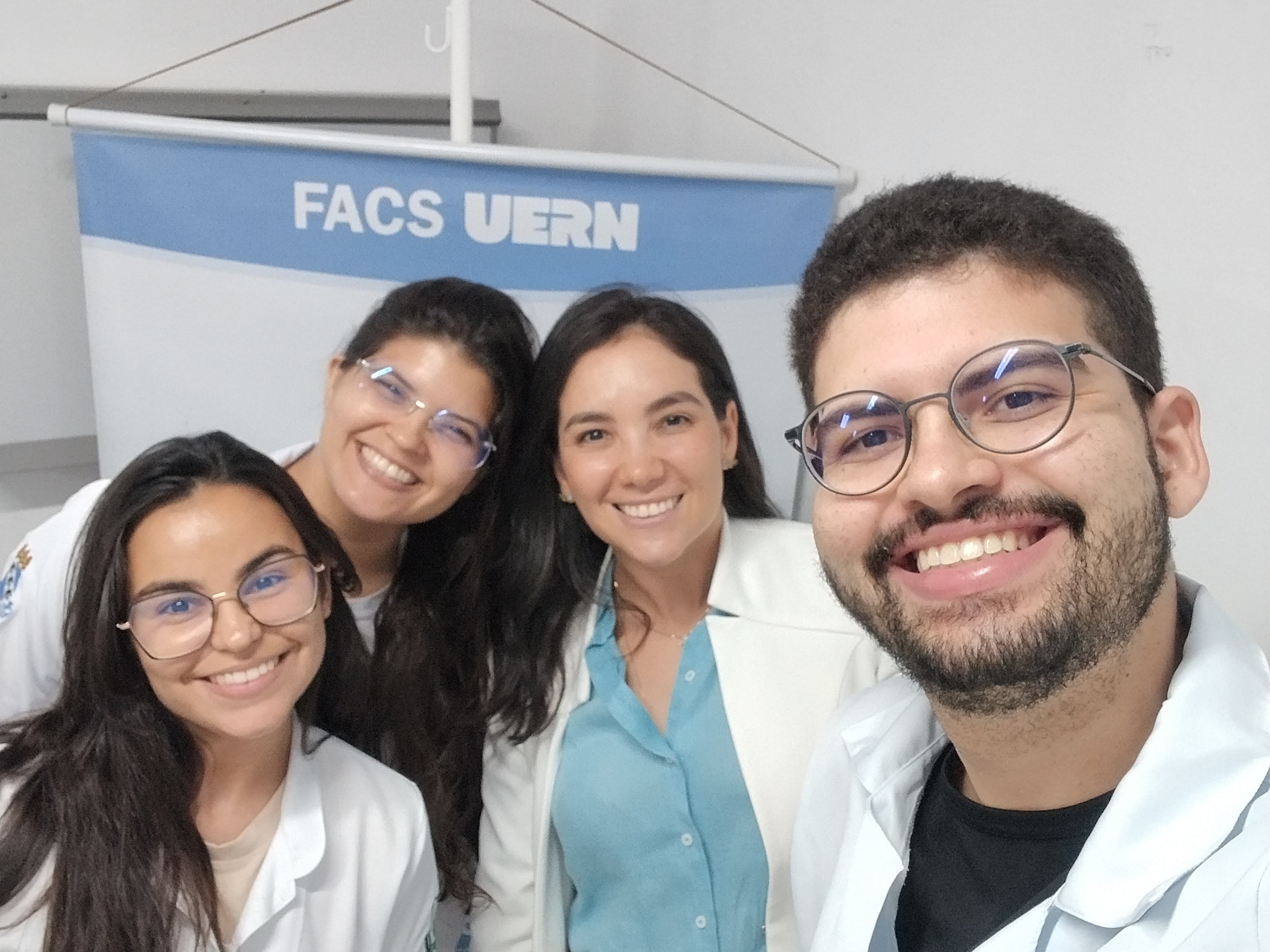 Parte da equipe do NEADD no ambulatório da FACS/UERN